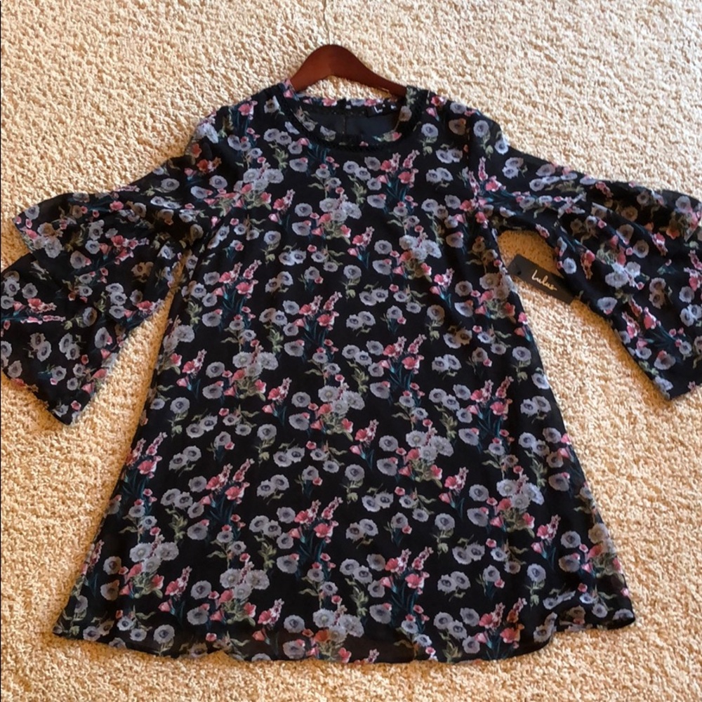 NWT Lulus Black Dress with Gray, pink & green florals 2 tier bell sleeves size S